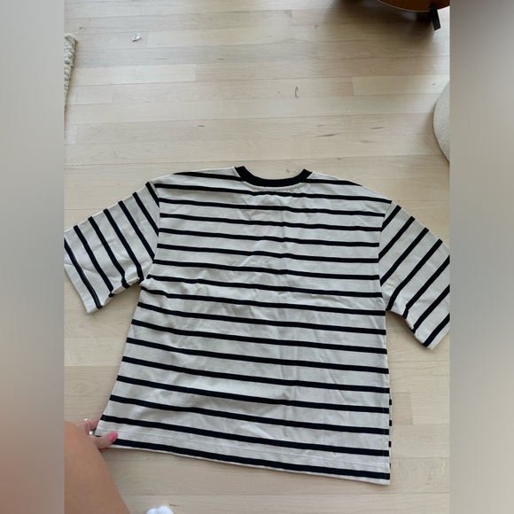 Oversized Striped Tee - Picture 5 of 8